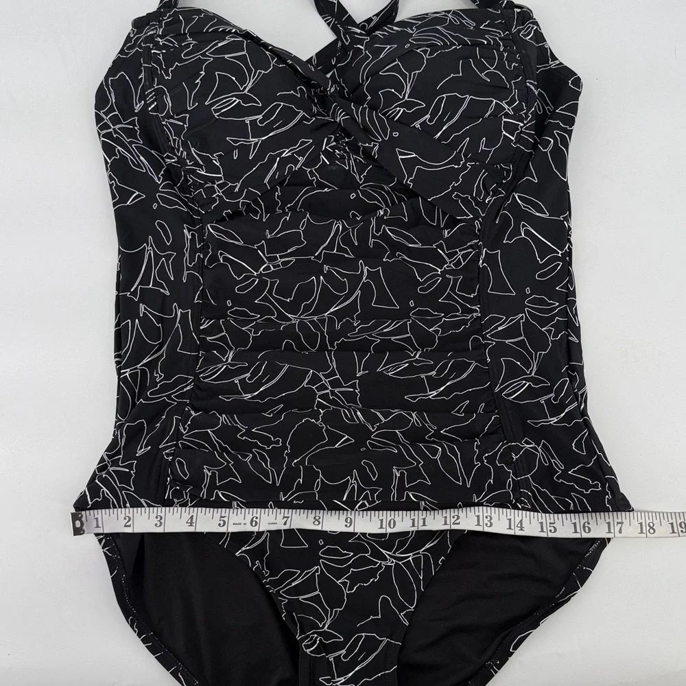 DKNY Women's Size XL Black White Sweetheart Twist Front One Piece Swimsuit New - Picture 11 of 11